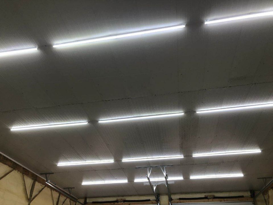8 Pack of 8ft 144 watt